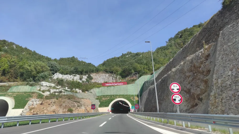 Auto-putem od početka godine pro&scaron;lo 385,68 hiljada vozila
