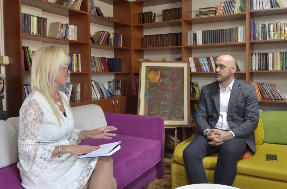 (VIDEO) Hadžić za "Dan": Bo&scaron;njaci žive u naјsiroma&scaron;niјim gradovima