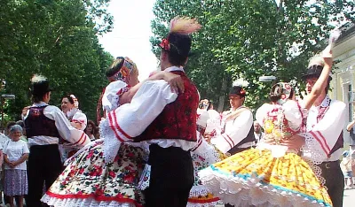 Чардаш, традиционална мађарска игра (ФОТО: ВИКИПЕДИЈА)