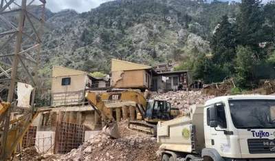 Na gradili&scaron;tu u &Scaron;kaljarima obru&scaron;en potporni zid, evakuisane porodice koјe su ukazivale na problem