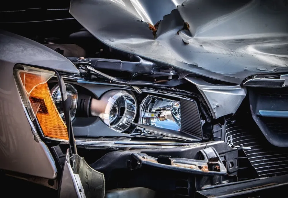 &Scaron;ta se de&scaron;ava sa neobezbjeđenim stvarima u automobilu u slučaju sudara