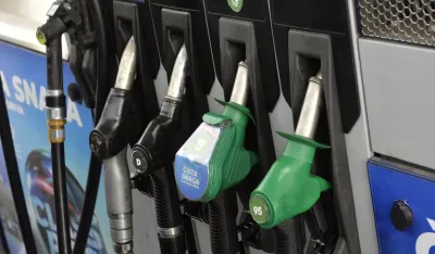 benzinska pumpa, benzin, nafta, poskupljenje goriva, Ina pumpa, ina, tocenje goriva, automati za gorivo