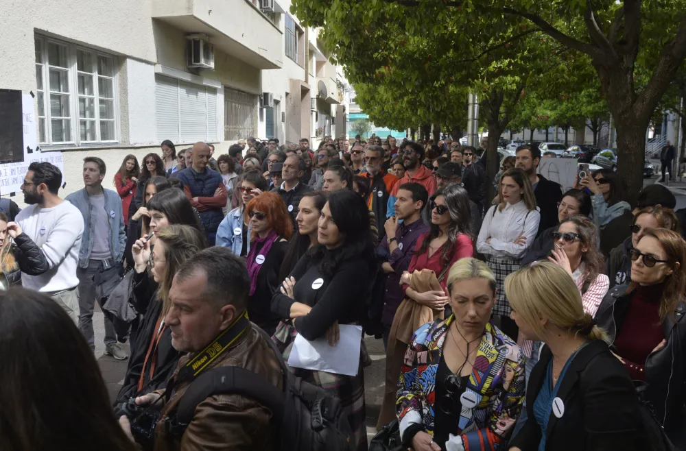 protest pripadnika umjetnickih zanimanja