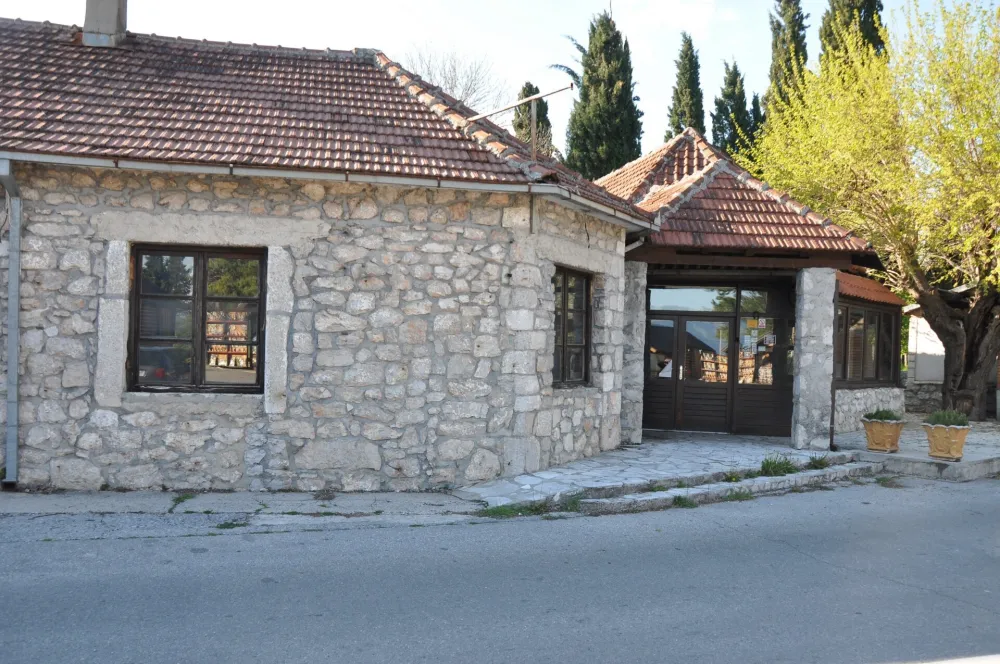 Nik&scaron;ić: Rukovodstvo MZ Bogetići traži stavljanje u funkciјu Spomen-doma i restorana