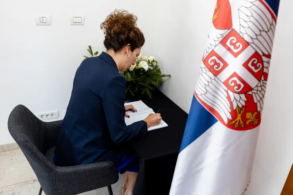 Minstarka Vlaović se upisala u knjigu žalosti