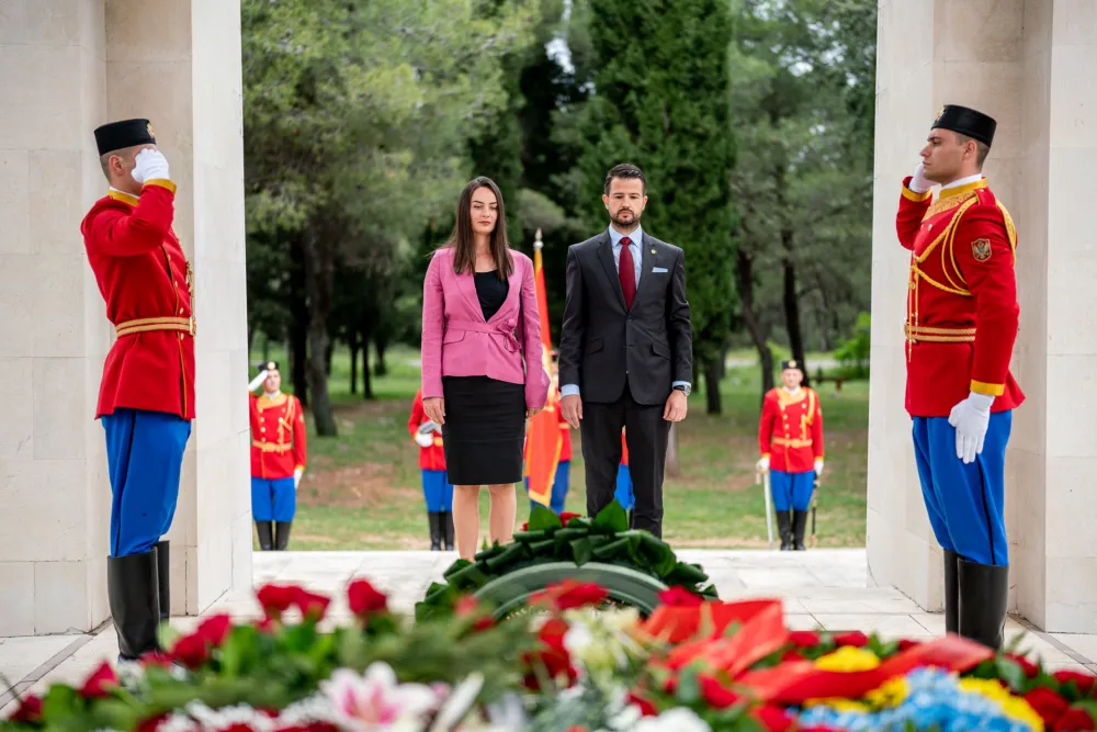 Jakov polaganje vijenca