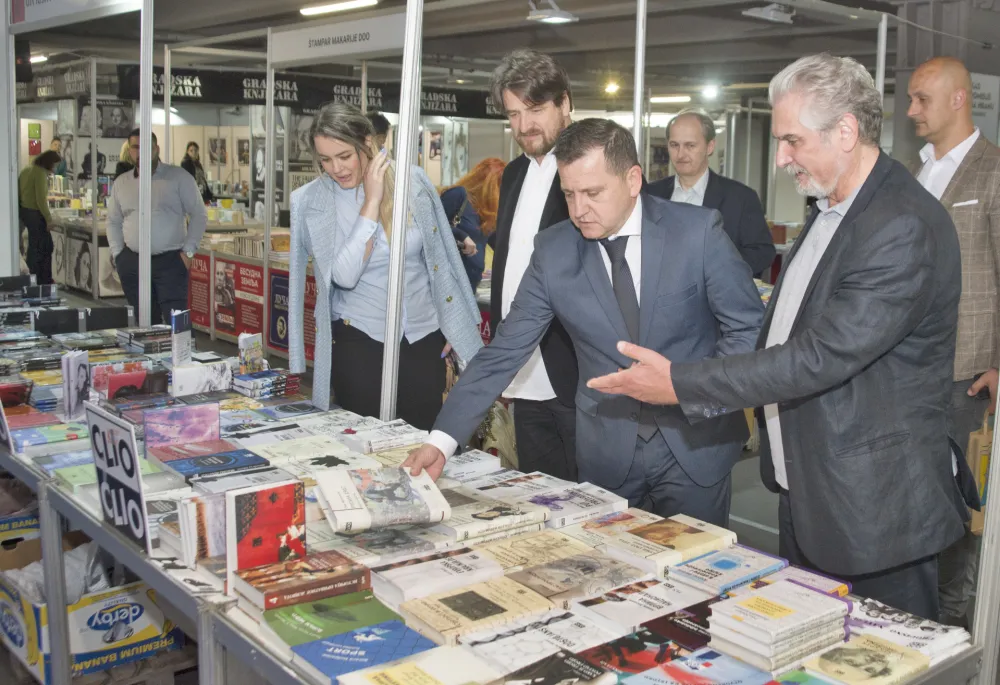 sajam knjiga, stand klio mijomir vojinovic