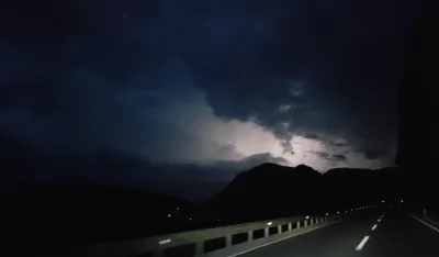 Za primorje narandžasti meteo-alarm: Pljuskovi i grmljavina, do 23 stepena