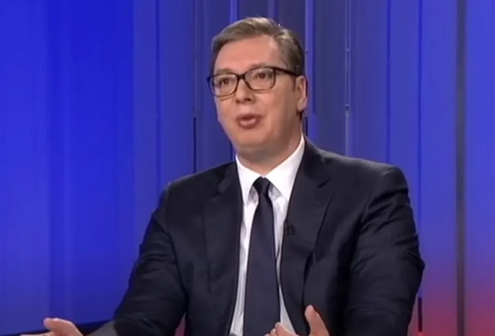 Vučić: Građani predali oko 13.500 komada oružja