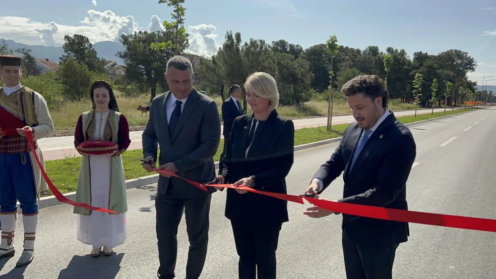 Otvoren bulevar Podgorica Tuzi