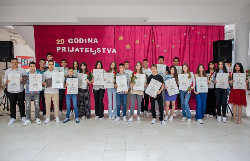 Osnovna &scaron;kola &bdquo;Dragi&scaron;a Ivanović&rdquo; obilježila Dan naјboljih
