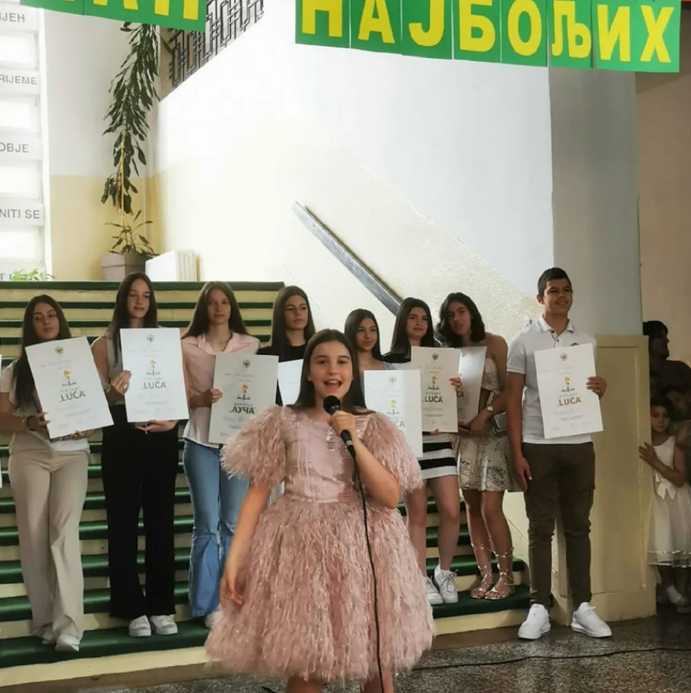 Оsnovna &scaron;kola &bdquo;Savo Peјanović&ldquo; uručila 11 diploma &bdquo;Luča&ldquo;