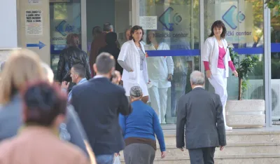 Klinicki centar glavni ulaz