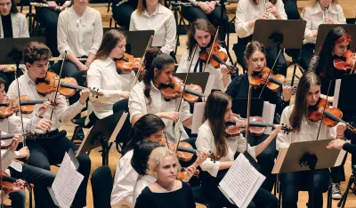 Sa jednog od ranijih nastupa Dječjeg simfonijskog orkestra