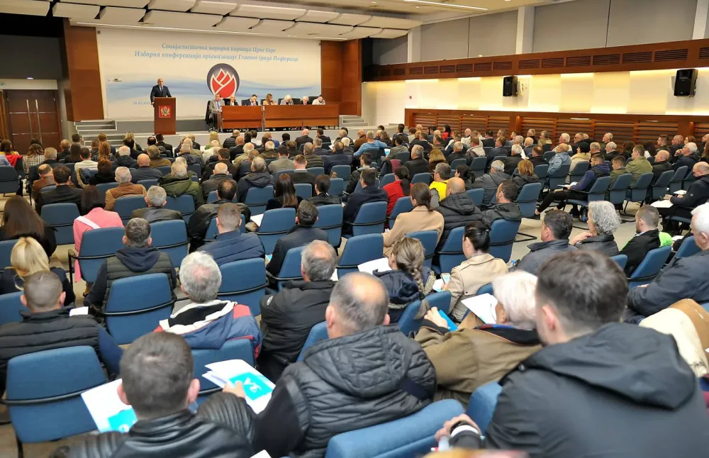 FOTO. SNP Glavni grad