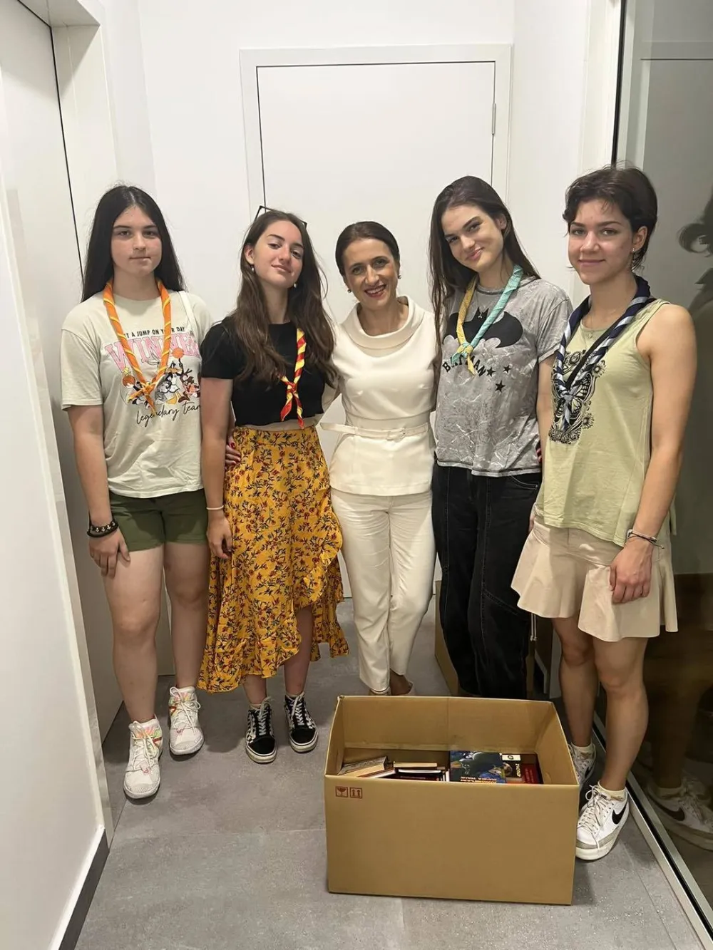 Izviđački klub &bdquo;Eho&ldquo; posјetio O&Scaron; &bdquo;Novka Ubović&ldquo;: Knjige za biblioteku