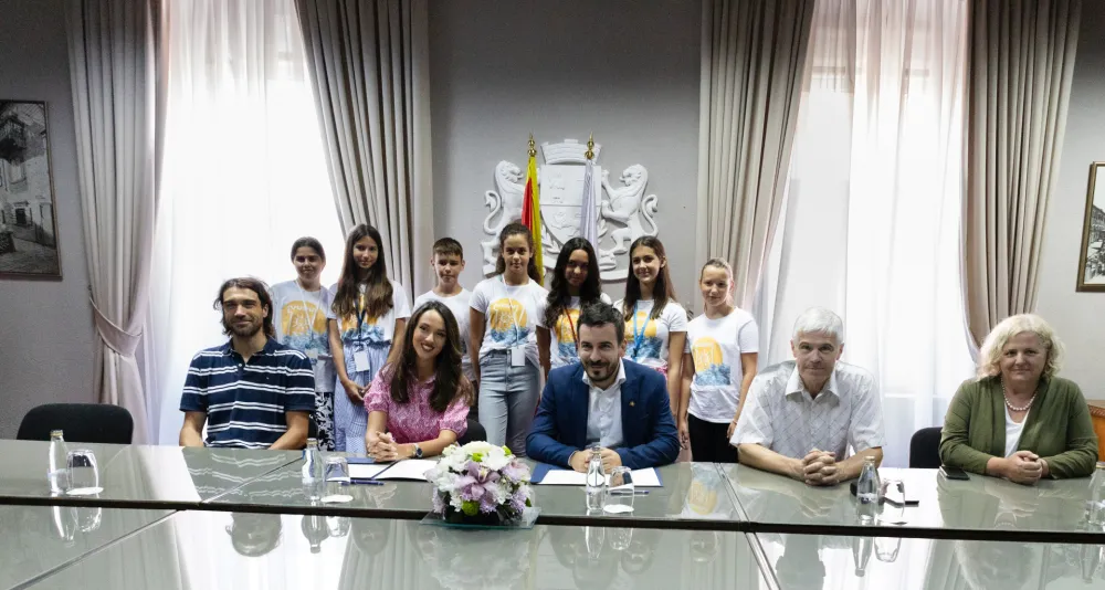 Saradnja Op&scaron;tine Kotor i Fondacije "Budi human"