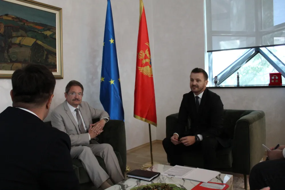 Ministar Dukaj -ambasador Njemacke