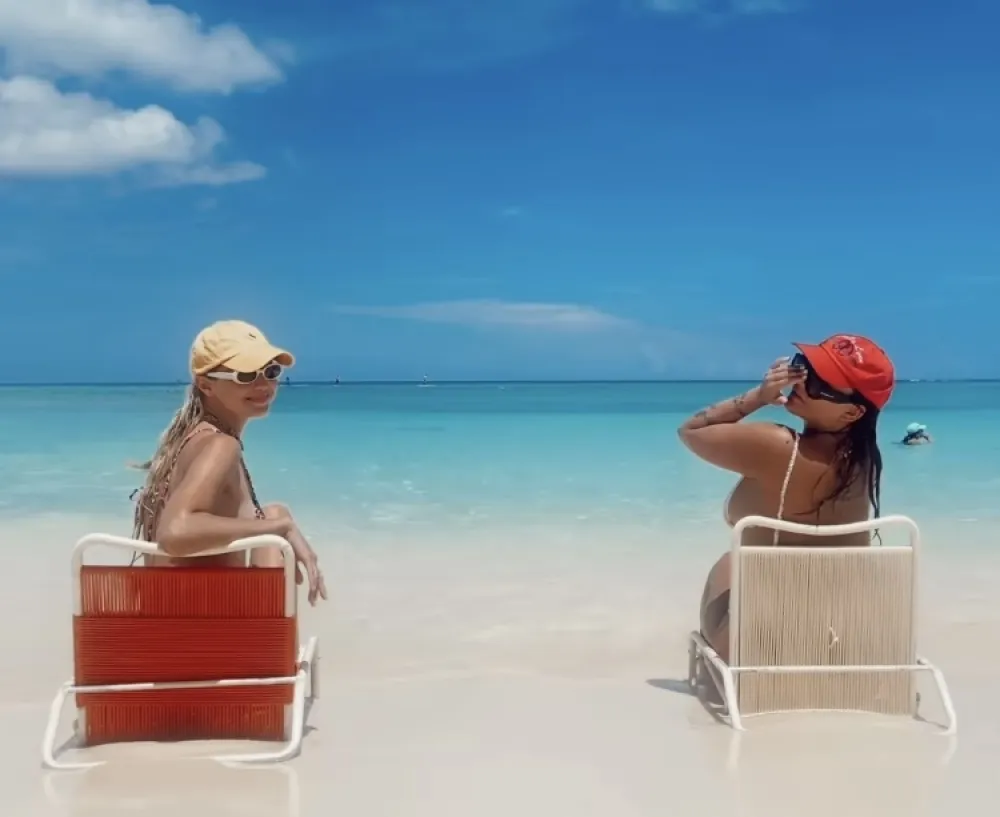 Điđi uživa na plaži