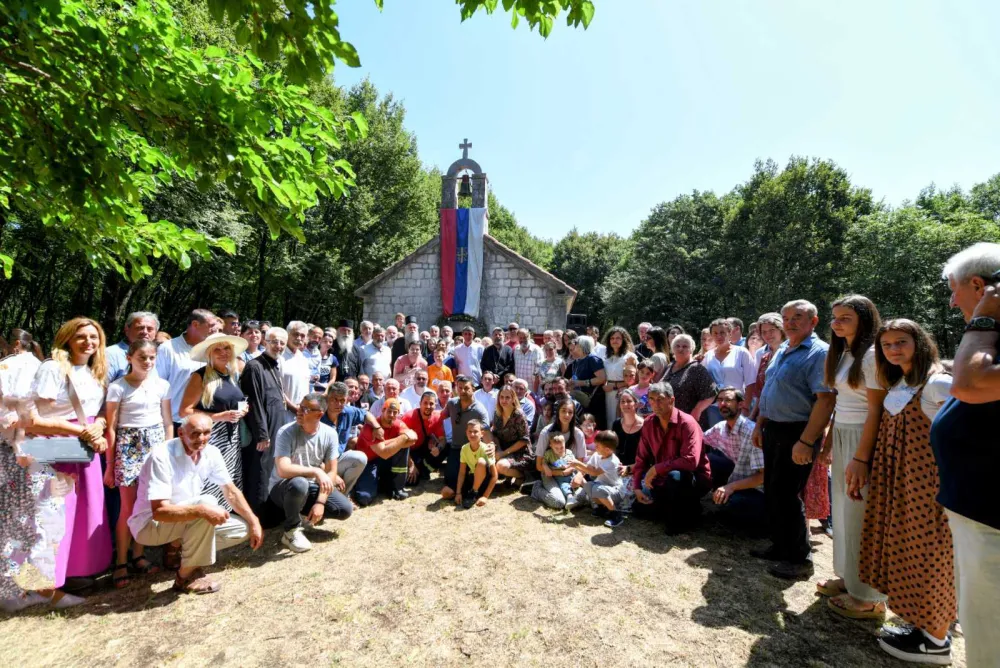 Nekoliko stotina Krivo&scaron;ijana prisustvovalo osvje&scaron;tanju crrkve