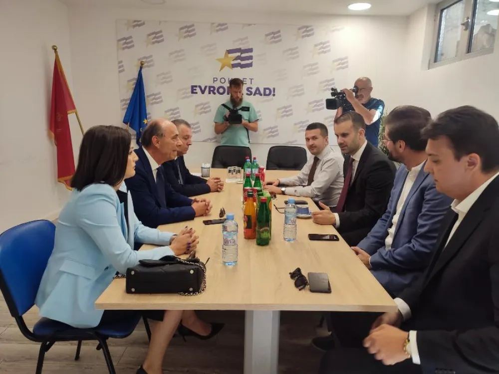 CIVIS: Vlada sa podr&scaron;kom 41 poslanika ne može biti funkcionalna