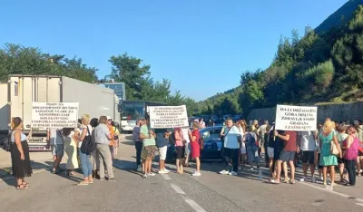 Radnici Instituta u Igalu ponovo blokirali granične prelaze prema Hrvatskoj: Stečaj neminovan, radikalizacija izvjesna