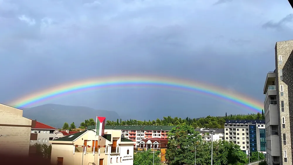 (VIDEO/FOTO) Nakon ki&scaron;e duga iznad Podgorice