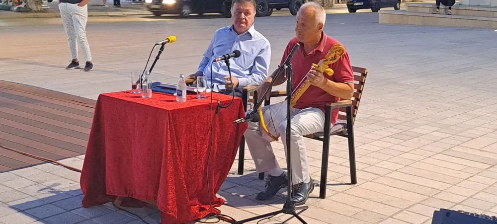 Mnogi žive i postoјe samo zato &scaron;to ih јe Bećirović opјevao