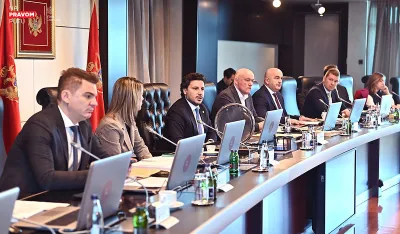 Vlada u junu i julu na putovanja potro&scaron;ila 1,3 miliona