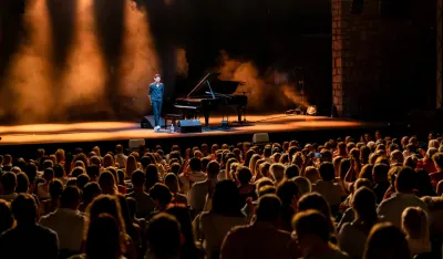 Nastup Petera Bencea na Ljetnoj pozornici u Tivtu