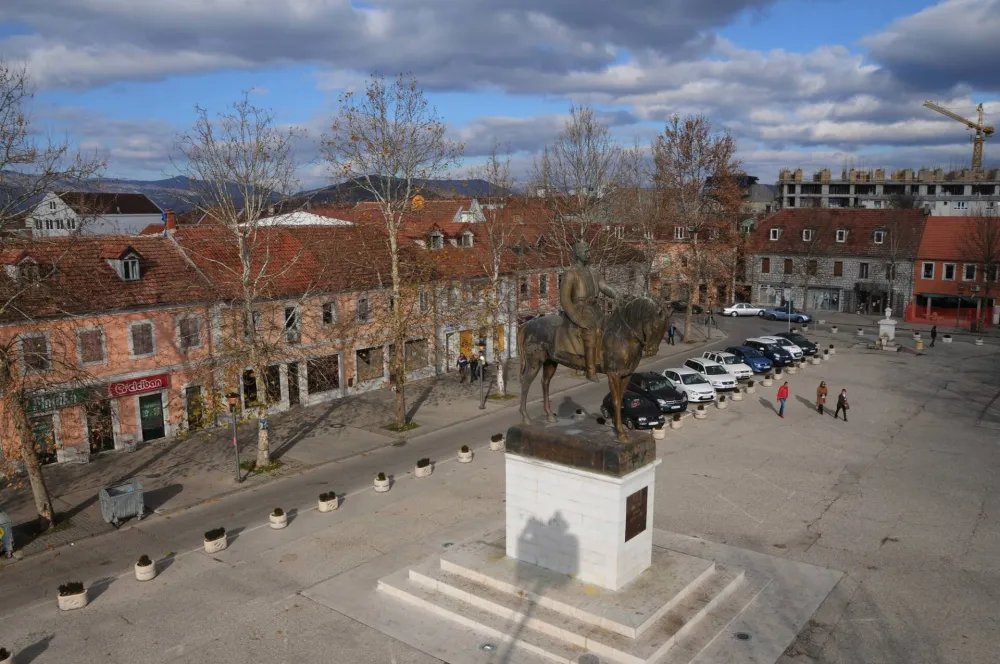 Trg slobode Niksic