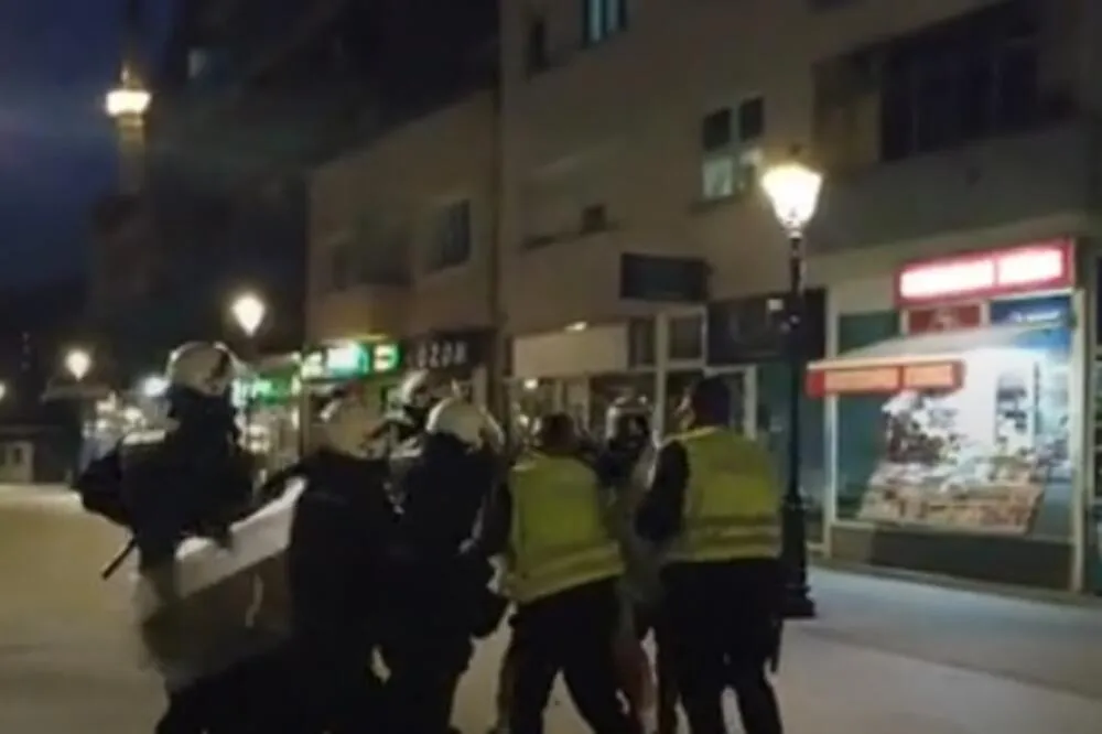 Grupa policaјaca iz Pljevalja negoduјe zbog privilegija: Promiјenili partiјu pa napredovali u službi