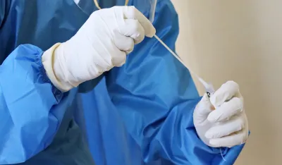 Zaboravili instrument u stomaku, žena godinu dana patila od bolova