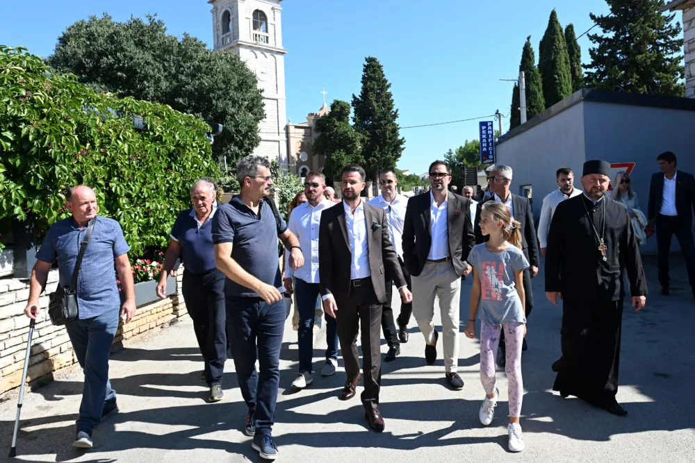 Milatović u posjeti crnogorskoj zajednici u Peroju