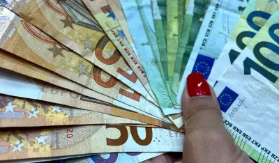 Pare,novac,euri 