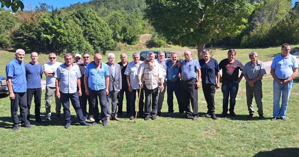 Mje&scaron;tani Zgora i Okoli&scaron;ta traže pomoć: Do dva sela put lo&scaron;, a struja na golim žicama