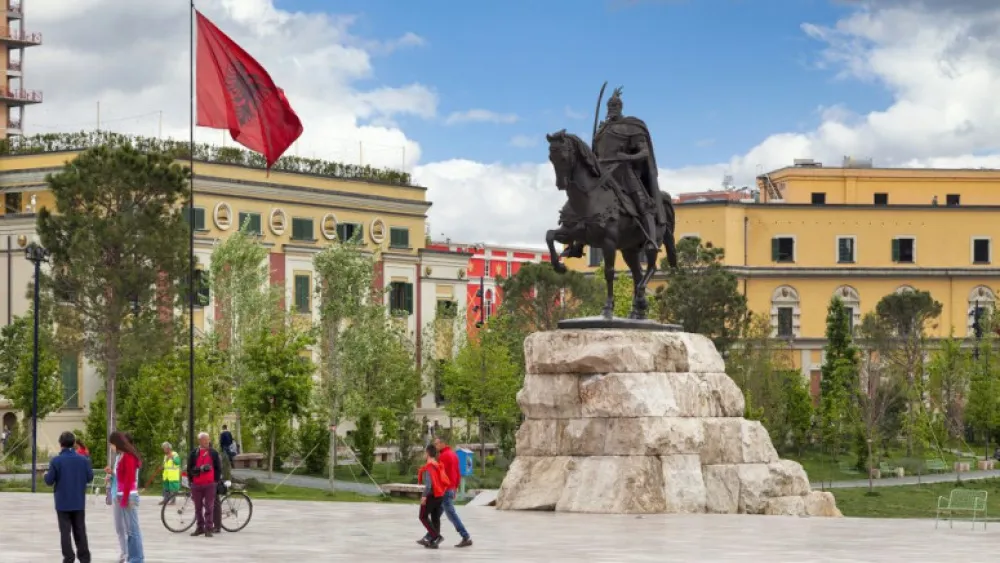 Тирана, панорама
