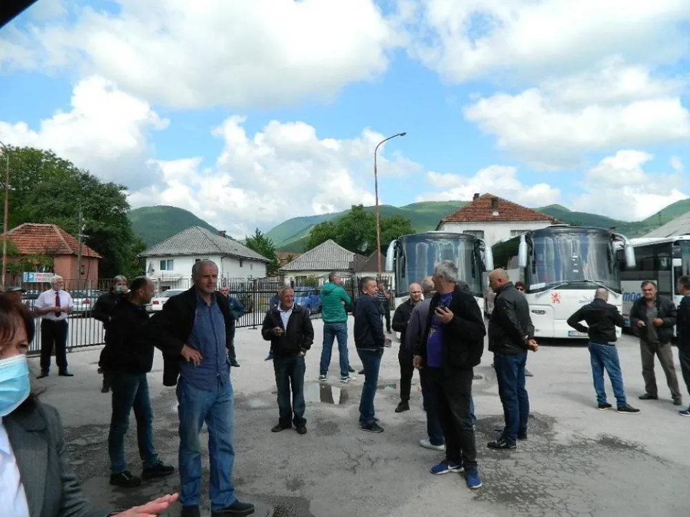 Za 34 hiljade eura prodato osam autobusa