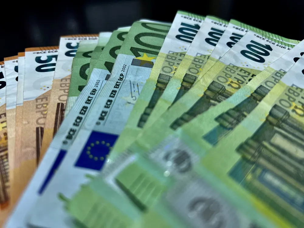 Obavezna rezerva 275,49 miliona eura