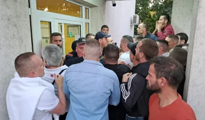 Sukob ispred bolnice u Nik&scaron;iću