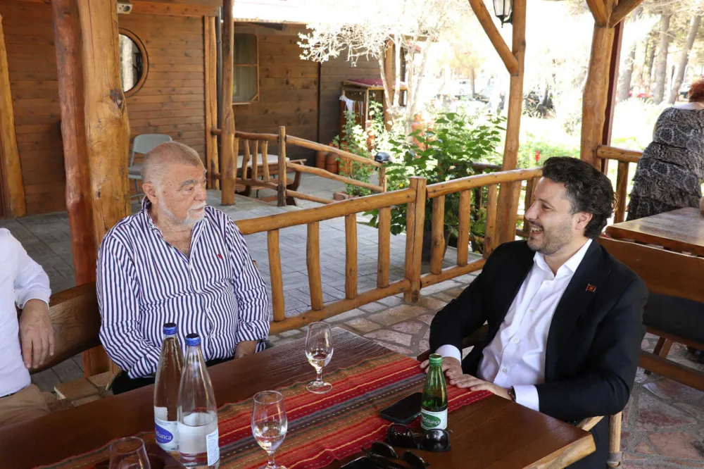 Mesić i Abazović
