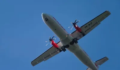 Putnici napravili haos, avion prinudno sletio