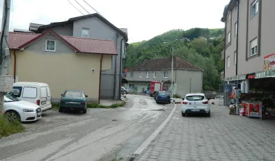 Bez autobusa u Bihoru snalazi se kako ko umije