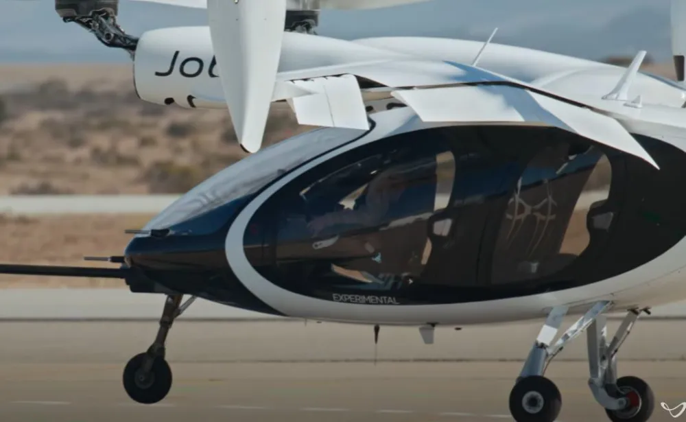 (VIDEO) Leteći električni taksi s pilotom na testu: Najavljena proizvodnja 500 letjelica godi&scaron;nje