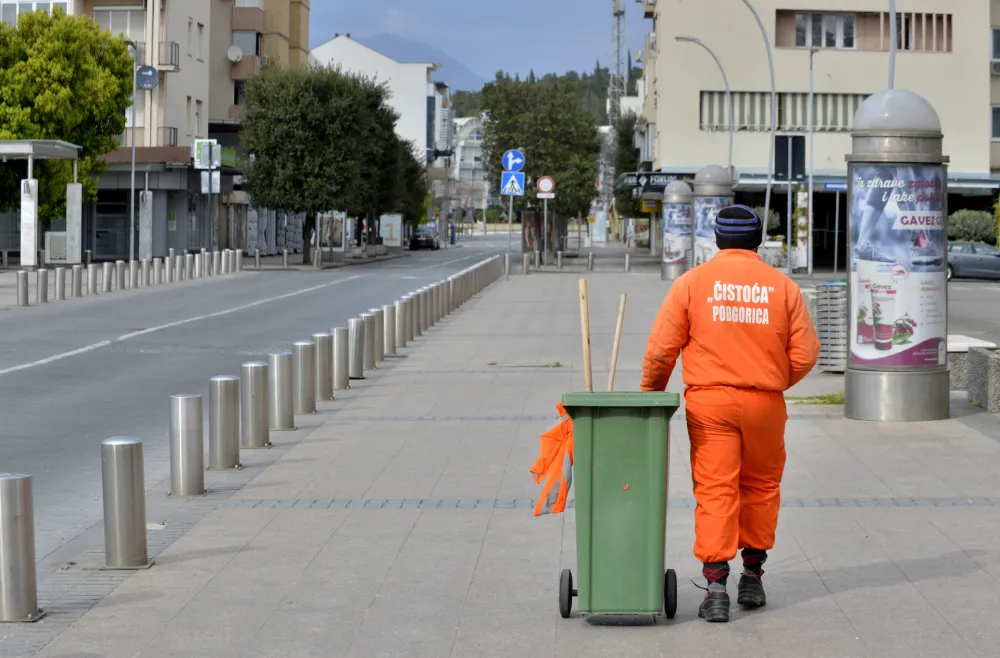 Podgorica korona, podgorica policijski cas, podgorica prazne ulice, podgorica kontrola policije, Korona gradska cistoca
