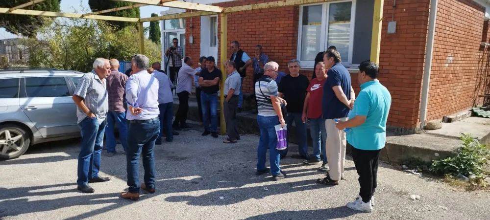 Biv&scaron;i radnici ulcinjske solane: Blokiraćemo ulaz, niko neće ući dok nam ne daju pare