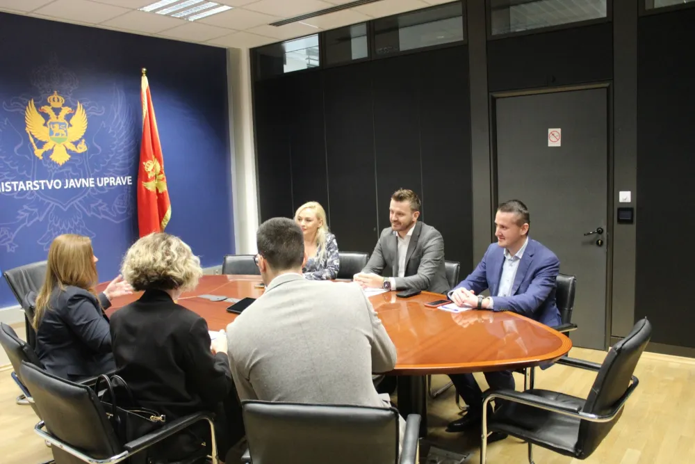Dukaj sa sagovornicima iz 