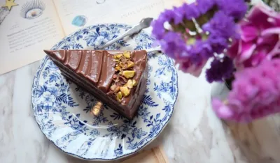 ČOKOLADNA TORTA