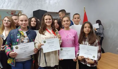Nagrađeni mladi pisci i pјesnici O&Scaron; "Milan Vukotić"
