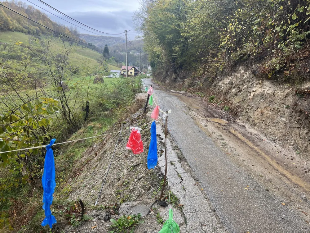 Bijelo Polje: U Gornjoj Lipnici klizi&scaron;te nosi nizbrdo kuću i dvori&scaron;te
